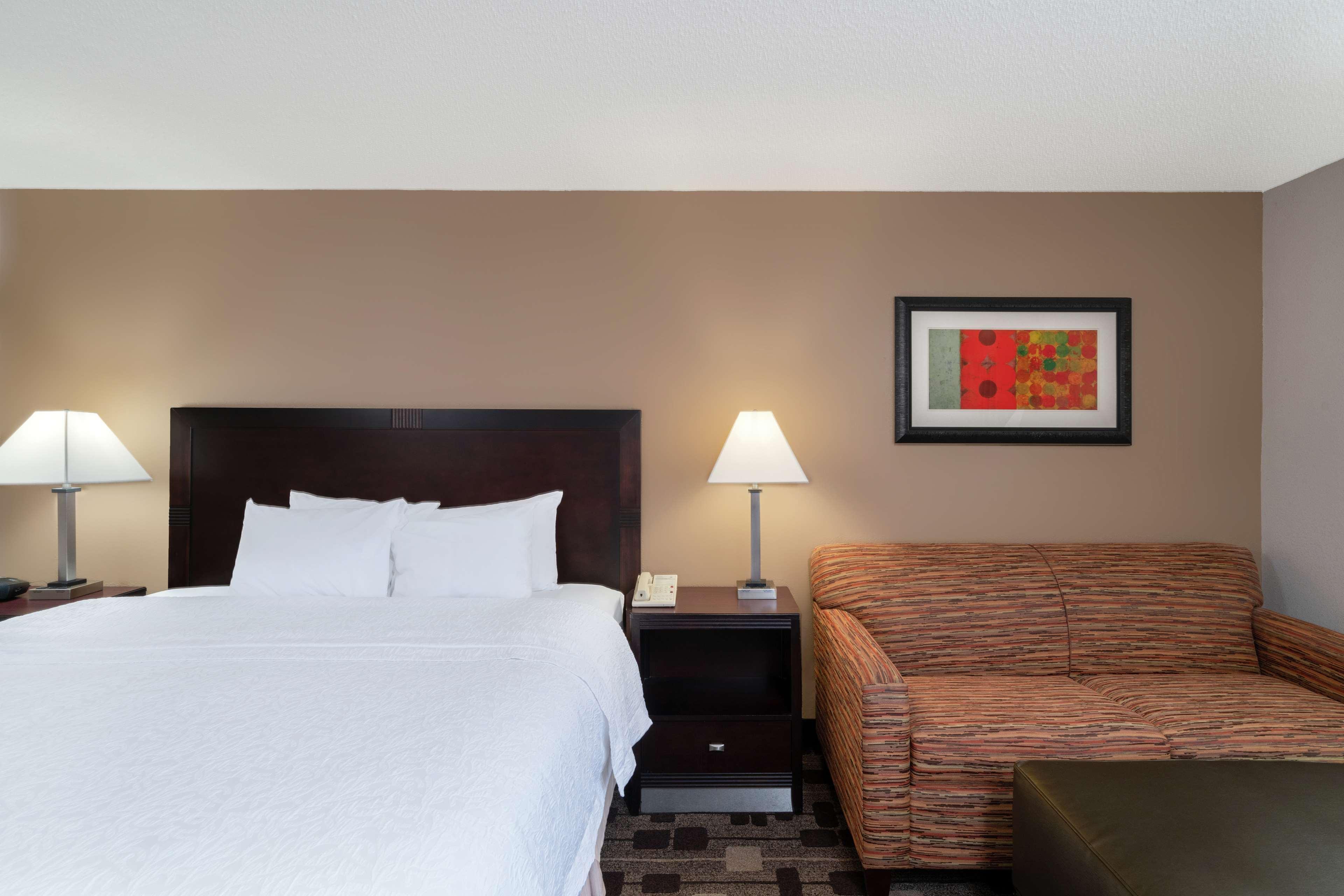 Hampton Inn Dublin Newbern Экстерьер фото