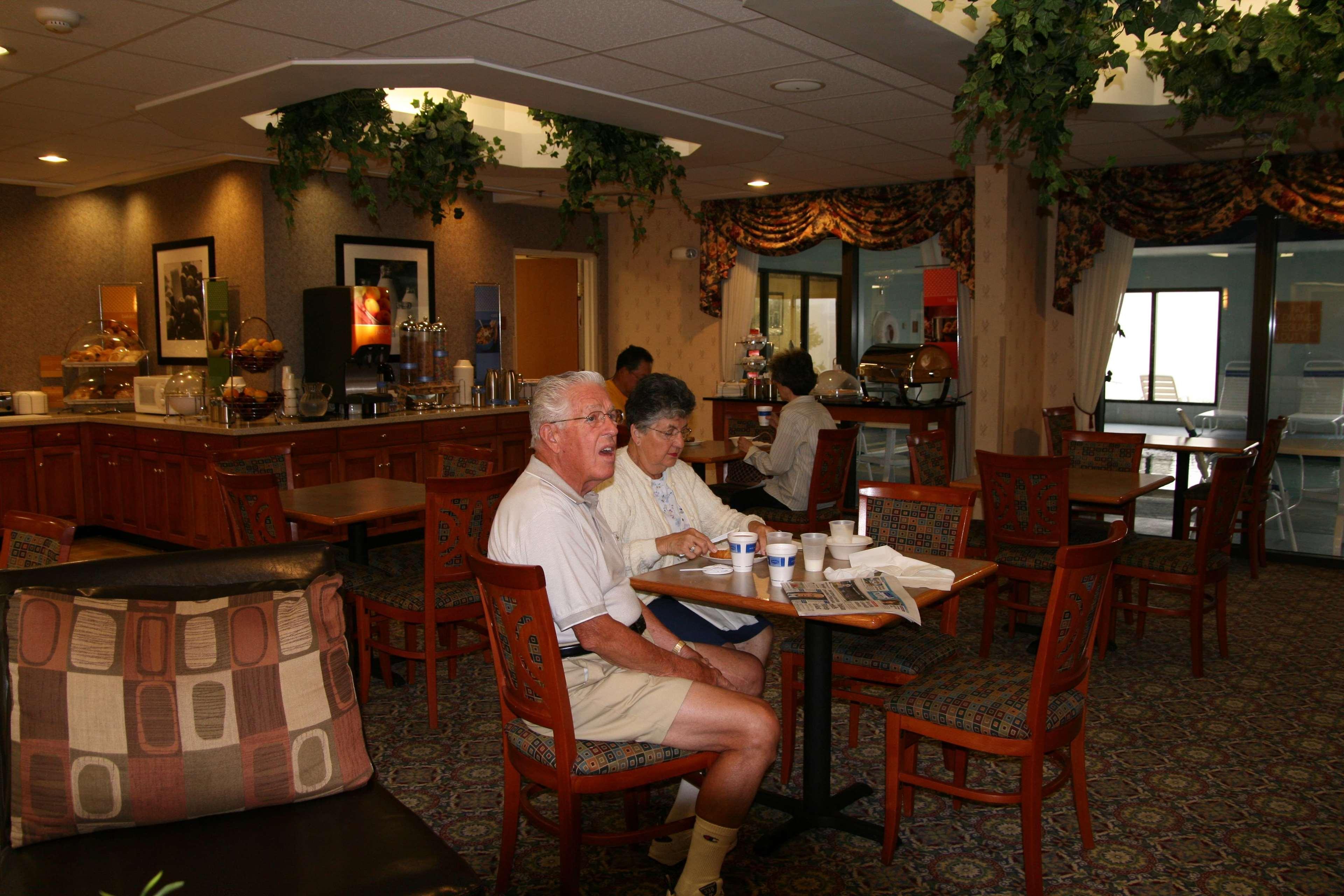 Hampton Inn Dublin Newbern Экстерьер фото