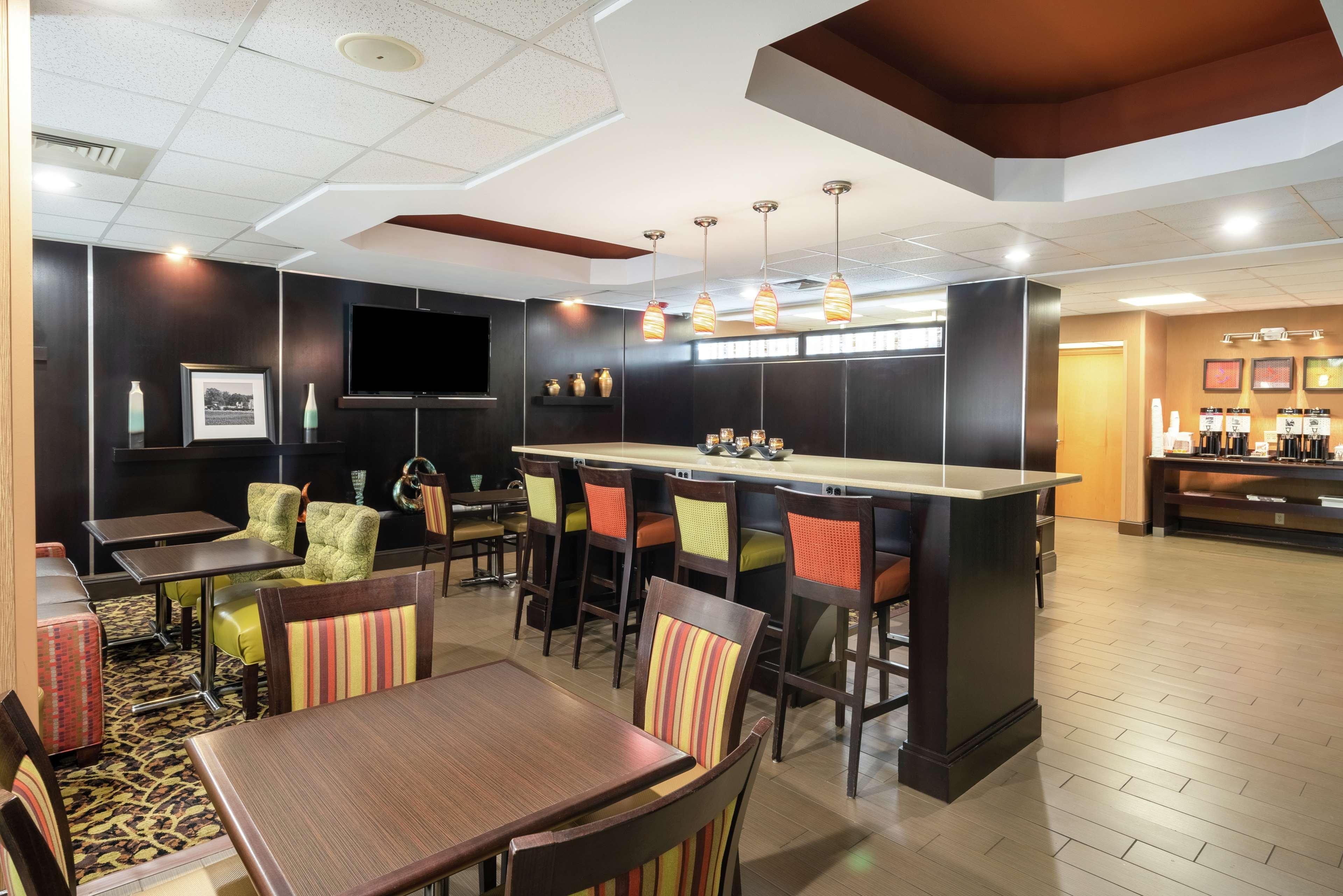 Hampton Inn Dublin Newbern Экстерьер фото