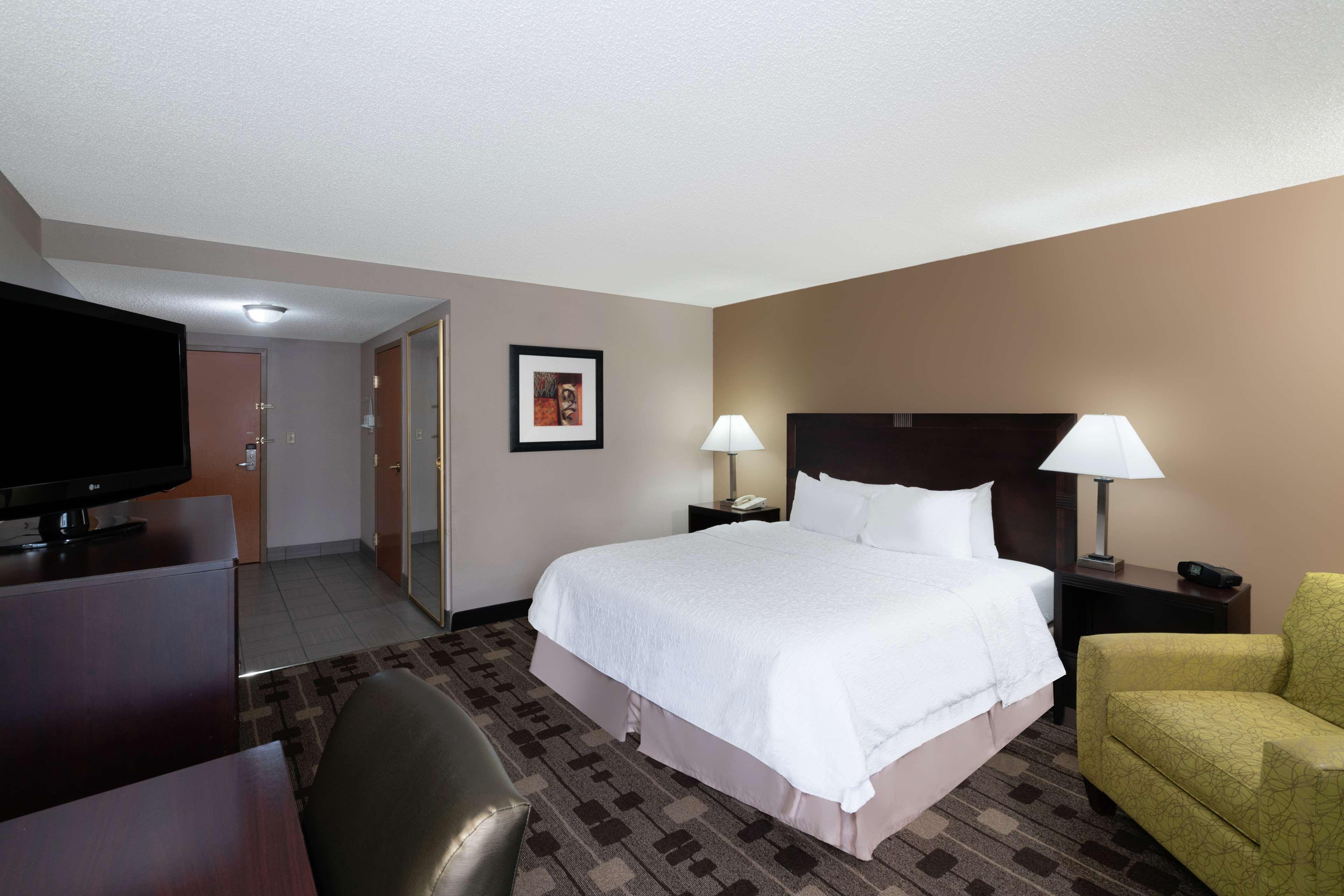 Hampton Inn Dublin Newbern Экстерьер фото